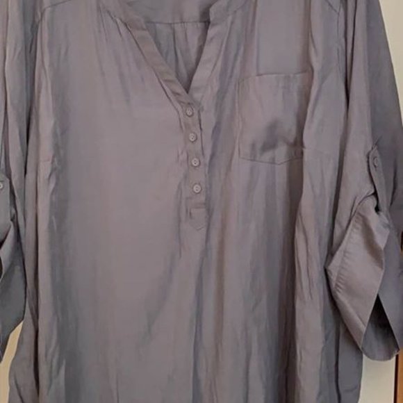 Torrid top size 4 - Picture 1 of 3